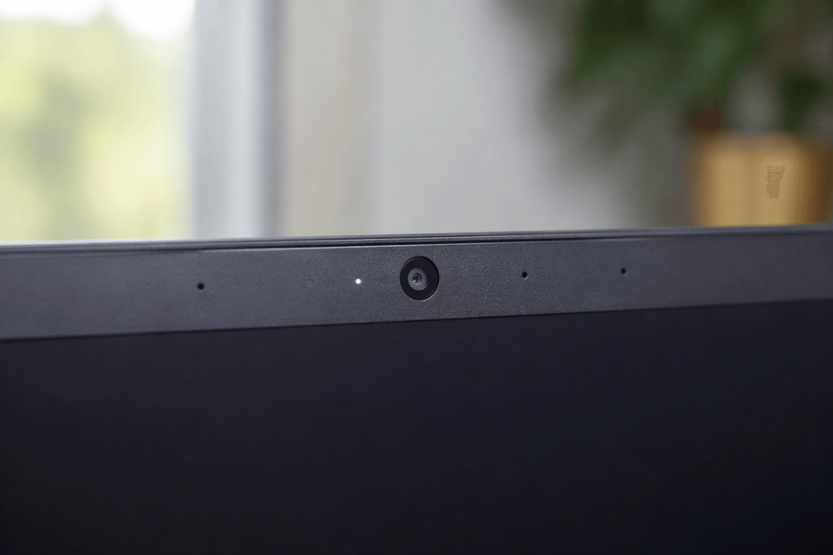 Display, camera, speakers, and ports: the everyday experience checklist